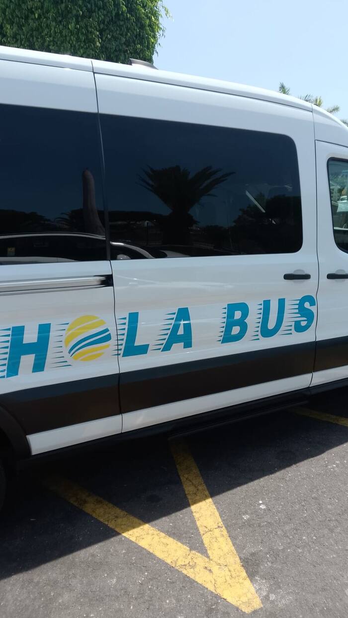Hola Bus minibus, a passenger transport option for cyclists in Tenerife