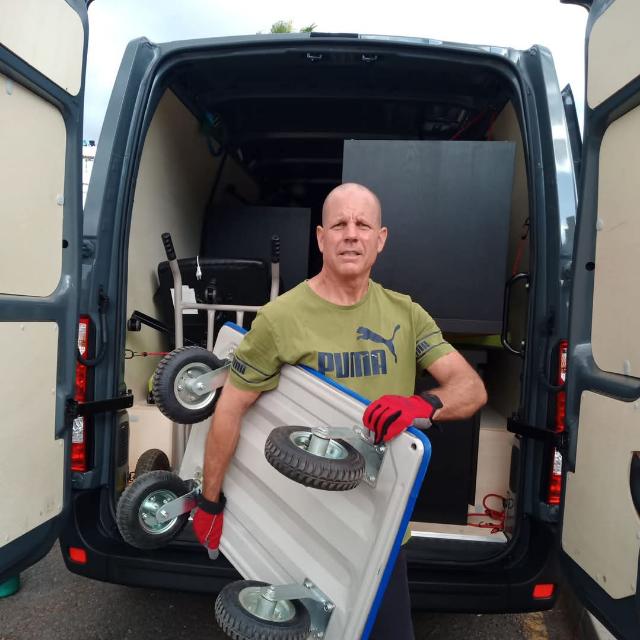 5-star rated professional man with a van in Tenerife South ready to assist with moving